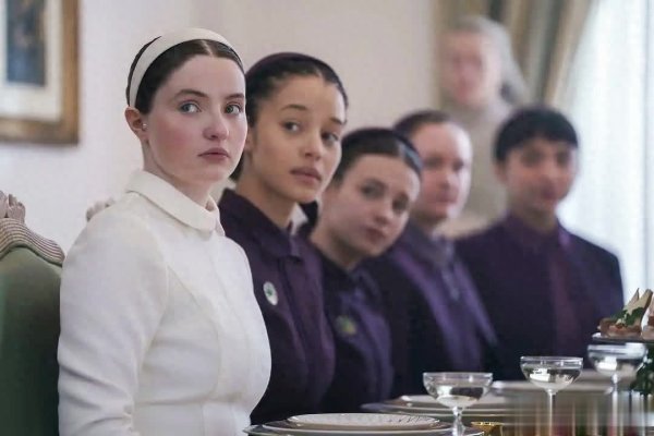 线上配资平台 4月美剧杀疯了！这份剧单，看得我人裂开